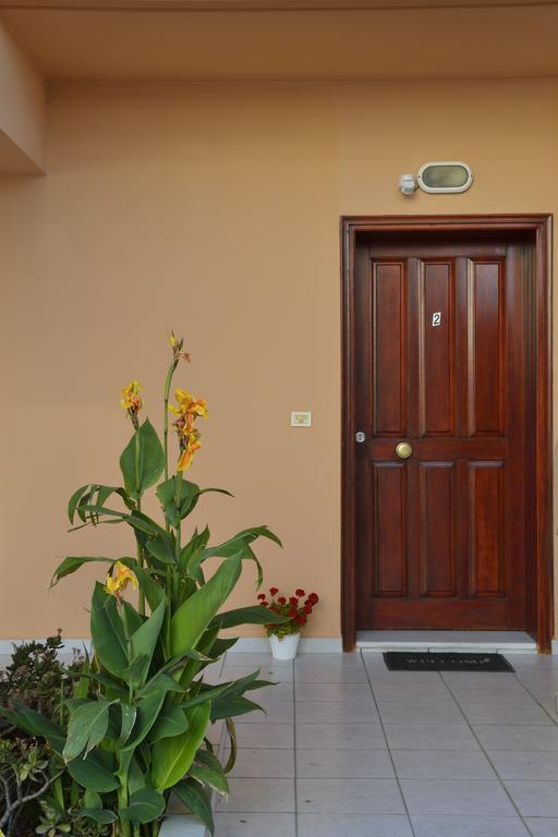 Sofoklis Apts Stalos Exterior photo