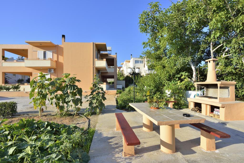 Sofoklis Apts Stalos Exterior photo